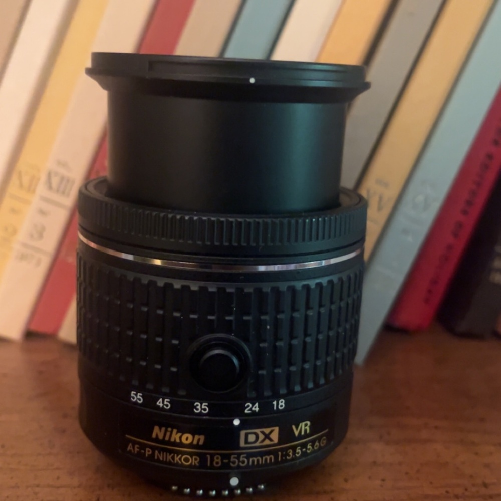 Nikon AF-P DX 18-55mm VR Lens – Like New Condition